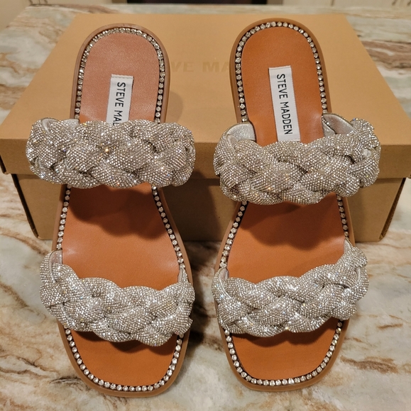 Steve Madden Shoes - Steve Madden Newbie Rhinestones, Womens size 9, NWT in box